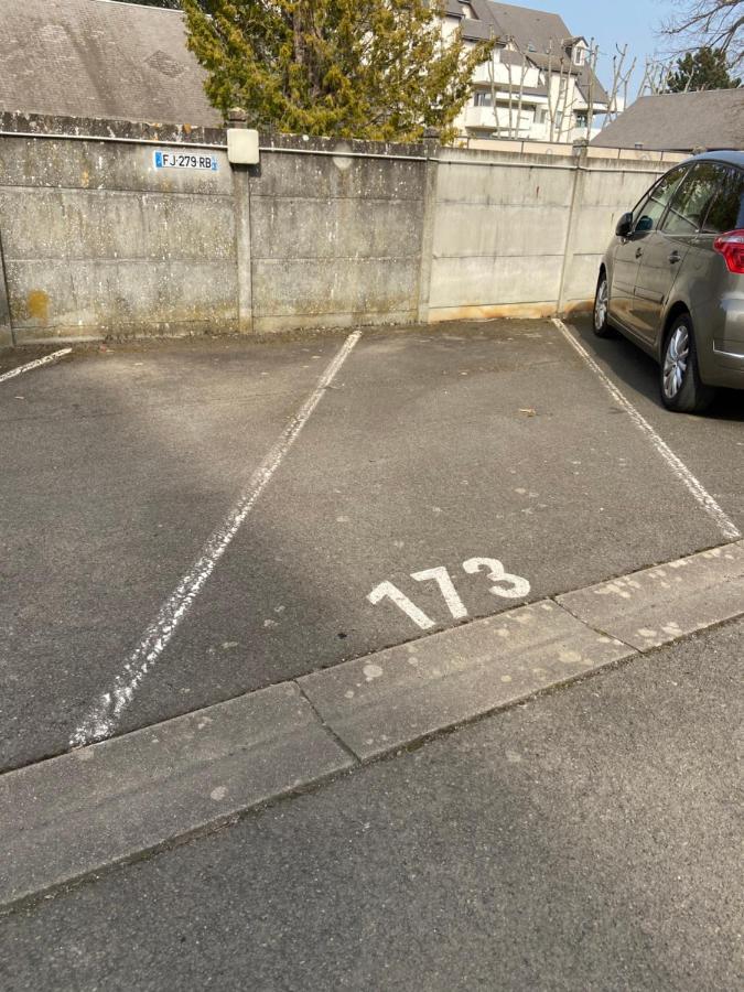 Appartement Entier En Residence Centre Ville Vendôme Exteriör bild